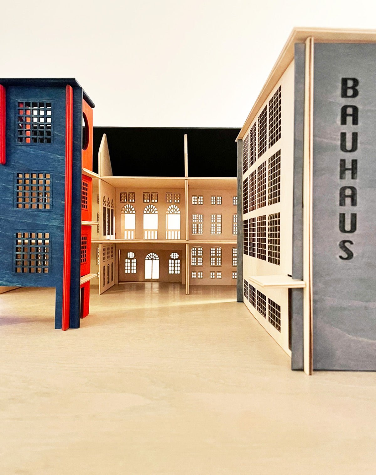 Bauhaus Miniature House - kolekto