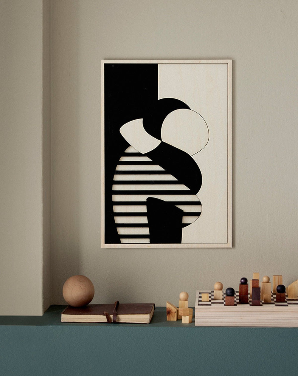 Artwork of a hug by the Danish design studio KOLEKTO